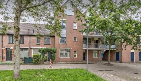 Medium property photo - Helsingborgerf, 3067 PV Rotterdam